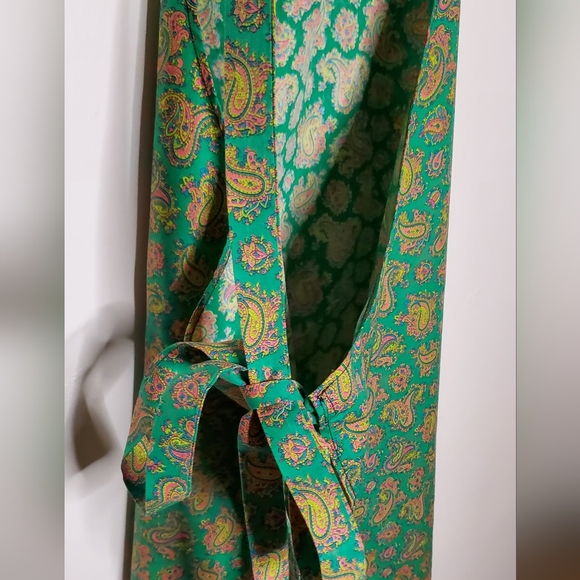 Vintage 70s Green, Pink and Yellow Printed Paisley Cooking Apron - Picture 8 of 16